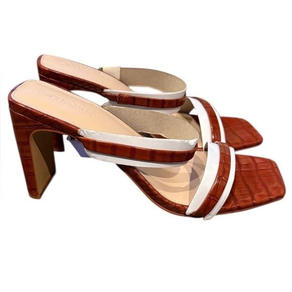 The Drop Women's Avery Square Toe Two Strap High Heeled Sandal Size 9 New - Picture 1 of 6